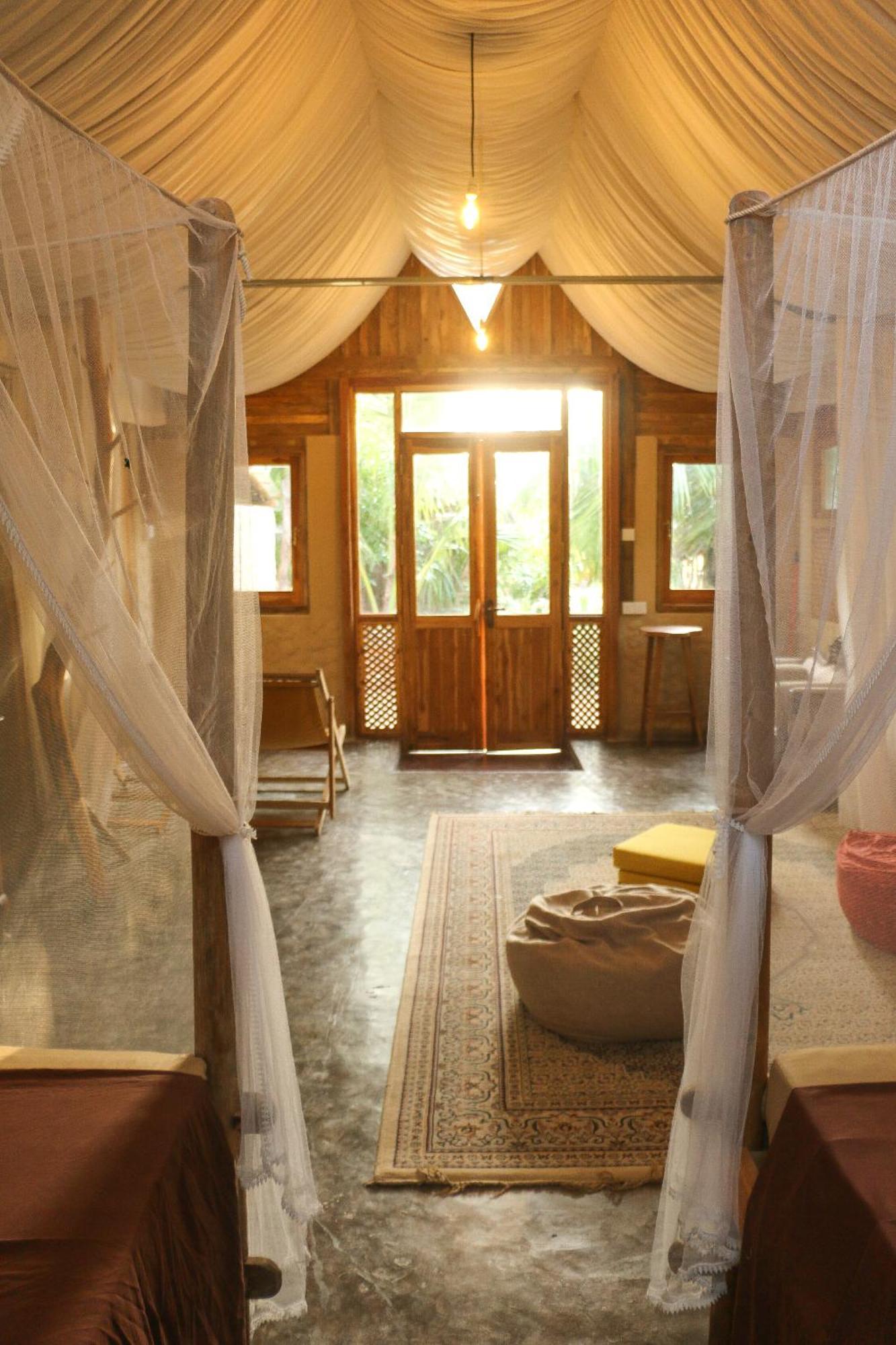 Monsoon Eco Resort - Whisky Point Arugambay Pottuvil Habitación foto