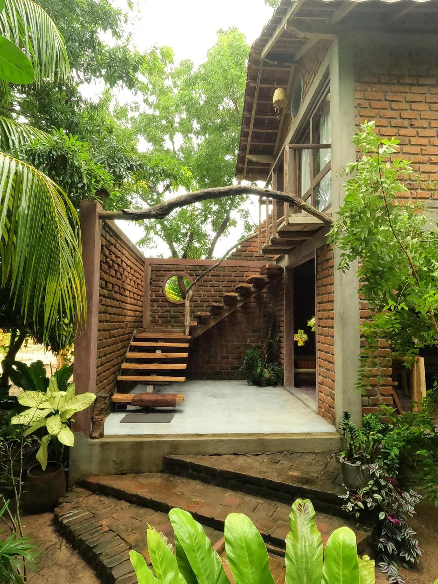 Monsoon Eco Resort - Whisky Point Arugambay Pottuvil Habitación foto